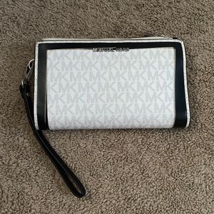 real michael kors wristlet